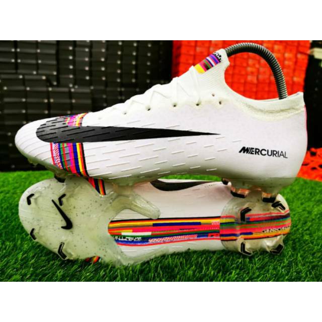 nike mercurial rainbow cr7