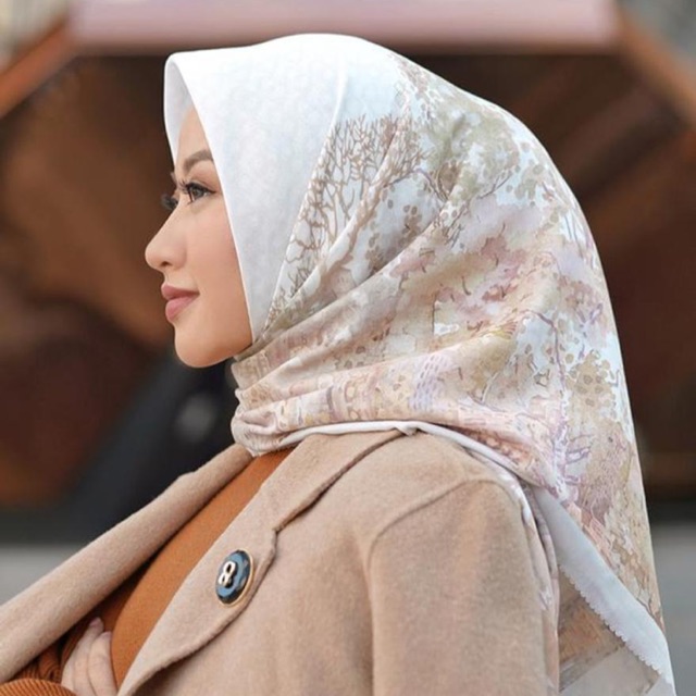 Buttonscarves New York Reborn Voal Square - Vessel
