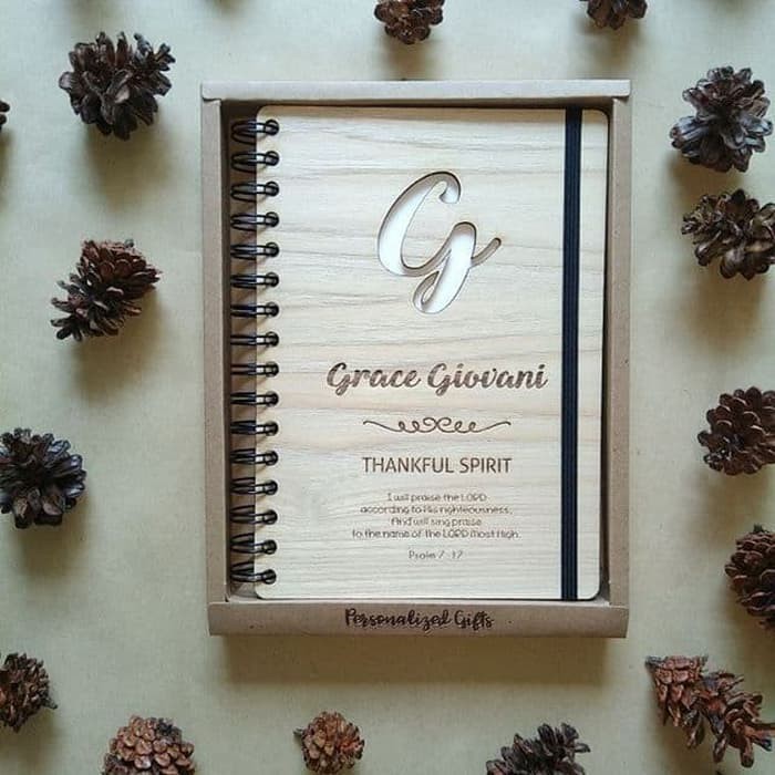 

Unik buku jurnal kayu A5 l wooden notebook custom l buku kayu grafir nama Limited