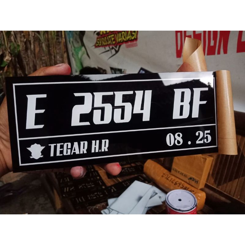 Plat nomor akrilik custom ( satu )