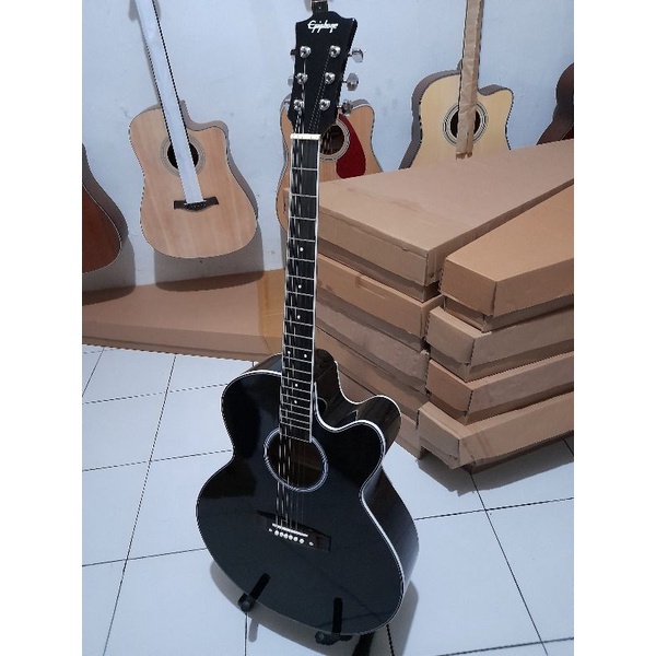 Gitar akustik epiphone