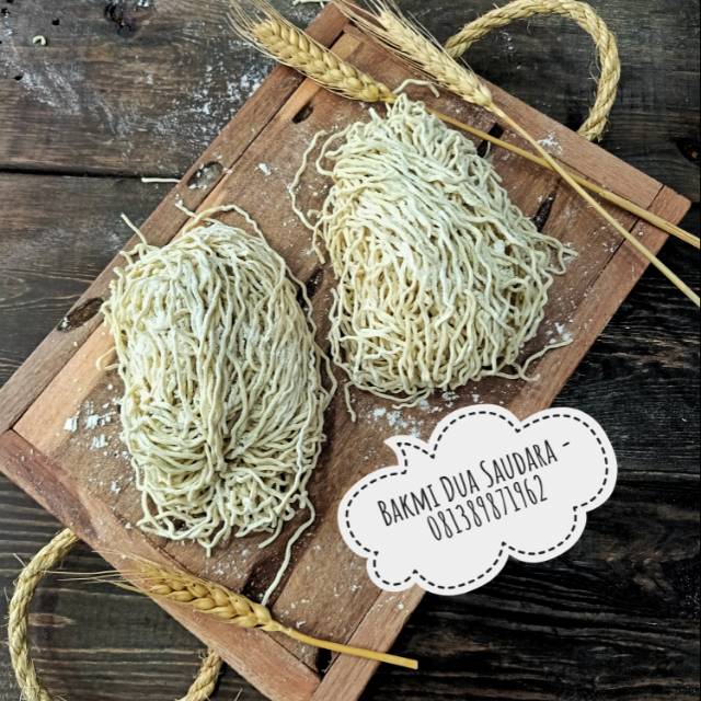 

Bakmie Mentah Keriting (bakmie yg biasa digunakan untuk mie ayam)