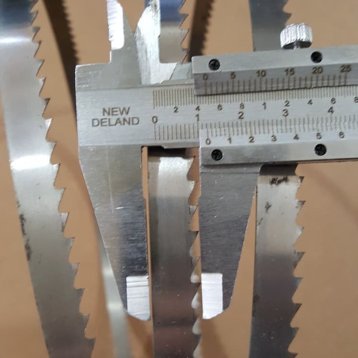 RKY GERGAJI MATA BANDSAW BAND SAW OSCAR 14 INCH MJ3435 LEBAR 12 MM BURUAN