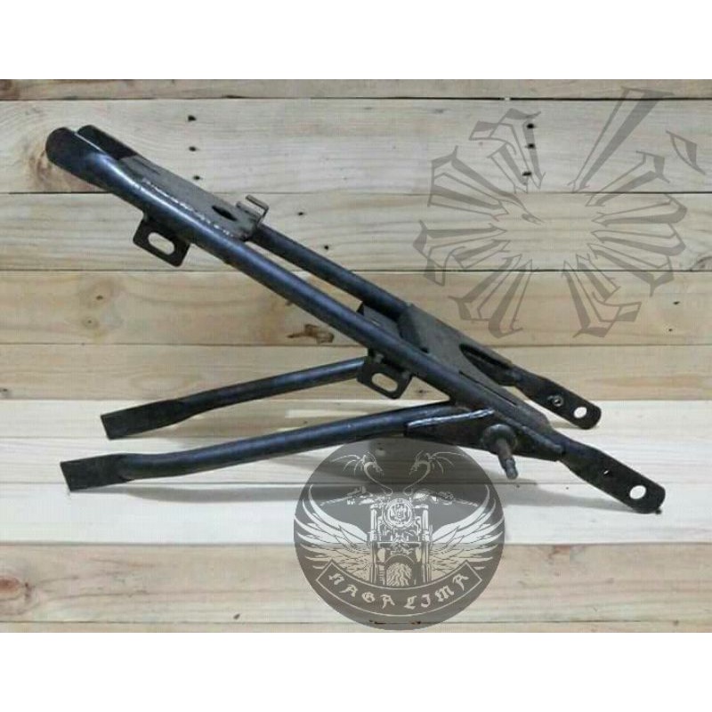 Frame Rangka CB 100 Gl 100 Gelatik Glatik 125 Gl Mp Tiger Tirev Sambungan Belakang Buntut Ekor