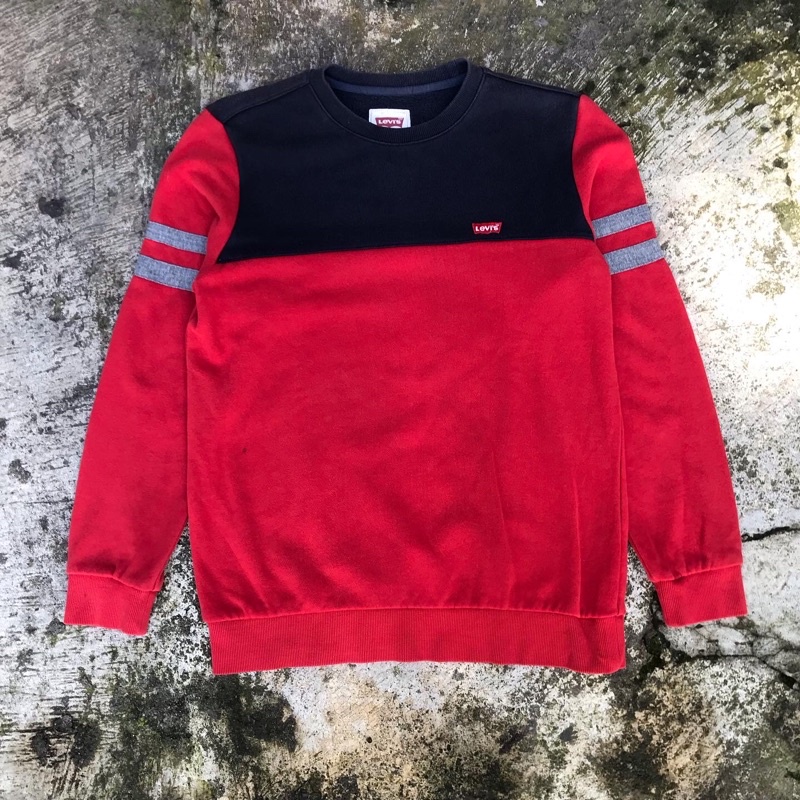 crewneck levis second branded