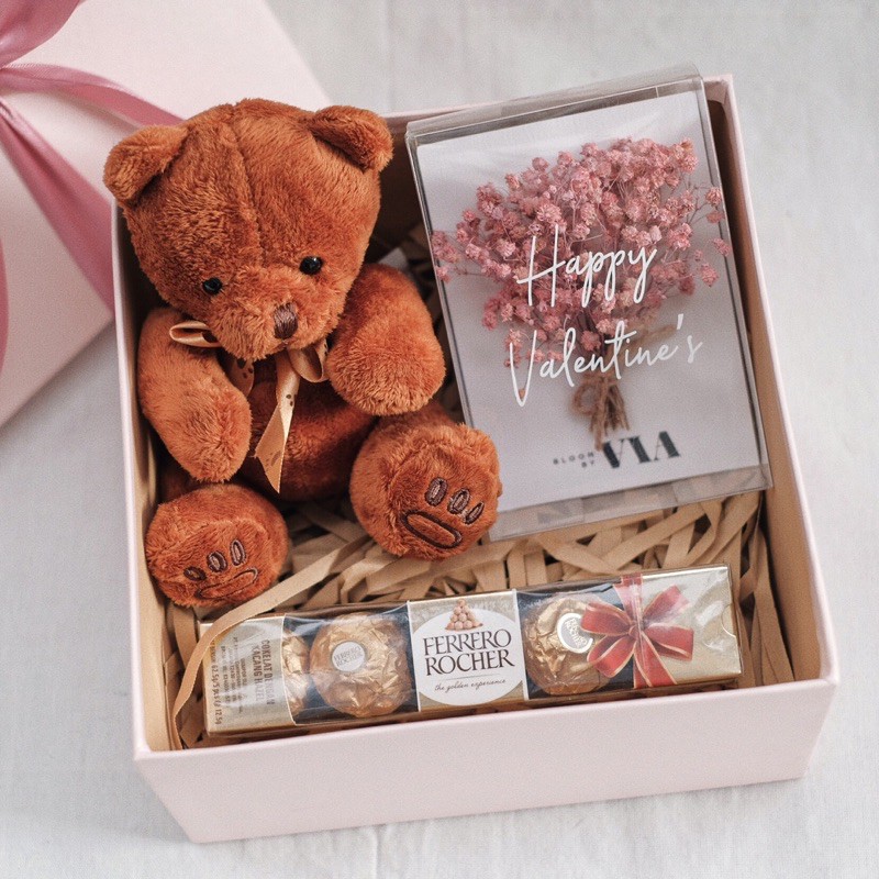 

Valentine package box teddy