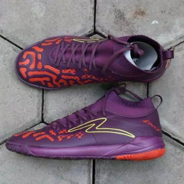 Sepatu futsal specs ori