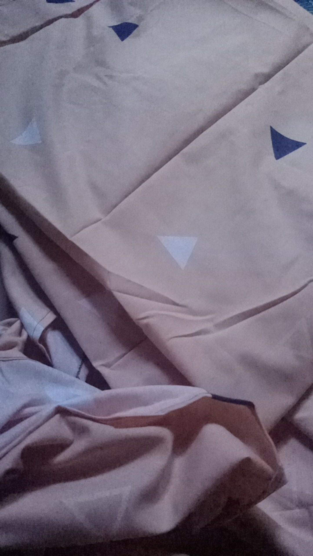 Sprei Star Motif Cameo