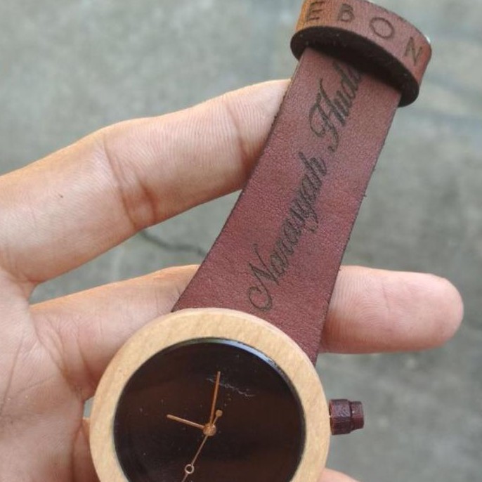 Grafir Strap ( Hanya Biaya Tambahan Tidak termasuk Jam Tangan )