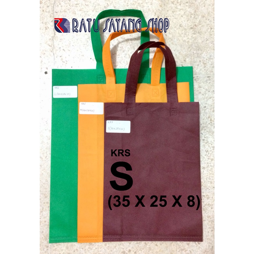 

TAS KAIN SPUNBOND POLOS MODEL KRESEK S (35 X 25 X 8)