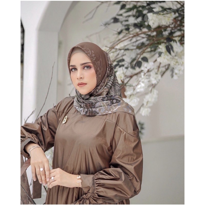 Buttonscarves Farsha Series-Rustic Brown
