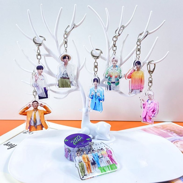 gantungan kunci BTS seasons greetings akrilik keychain agk029(2f1)