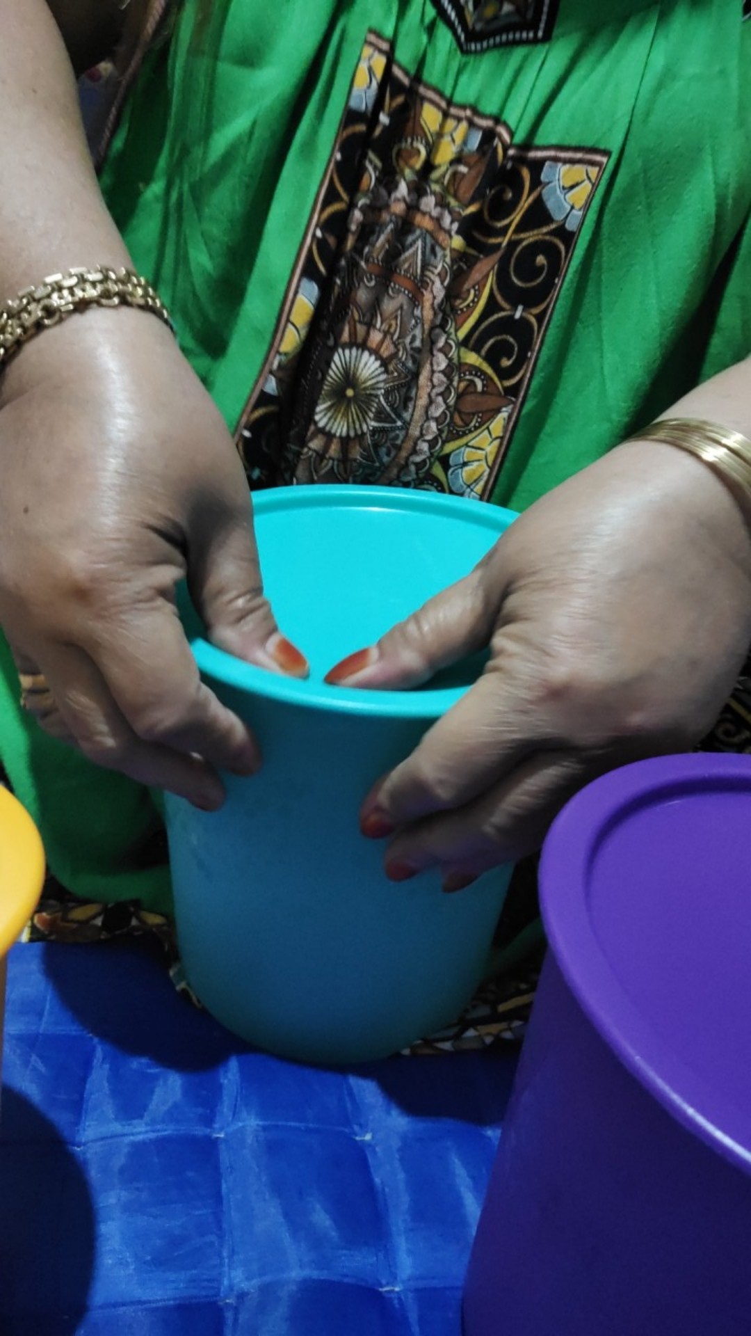 Mosaic Canister Biru Satuan (1 Pcs) Toples Tupwr