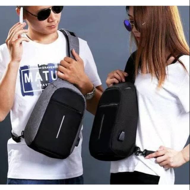 TAS SELEMPANG IMPORT / TAS SELEMPANG PORT USB / TAS TRAVEL / TAS BATAM