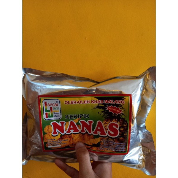 

Keripik Nanas Lancar Jaya 100 gr