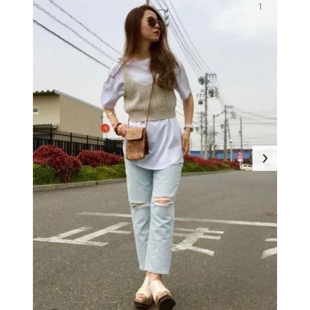 GU uniqlo  sobek ripped jeans