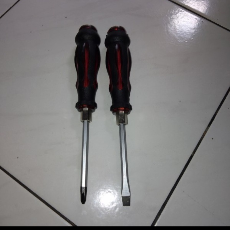 OBENG KETOK MULTIFUNSI DIAMETER 3 CM SCREWDRIVER OBENG KETOK PLUS