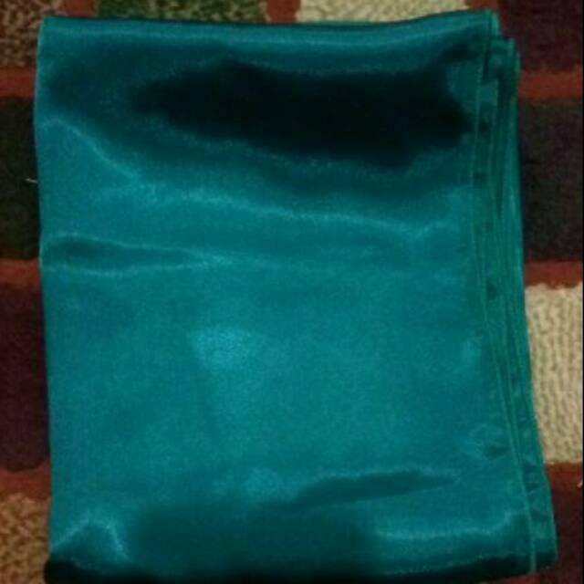 Pashmina satin hijau tosca
