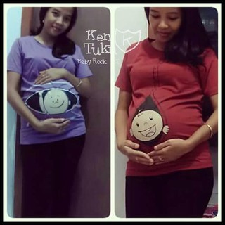 Kaos Hamil Baju  Bumil  Design Lucu  Baby Peekaboo Hitam M 