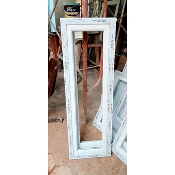 BOVEN JUNGKIT. BOVEN KAMAR MANDI. JENDELA KAMAR MANDI