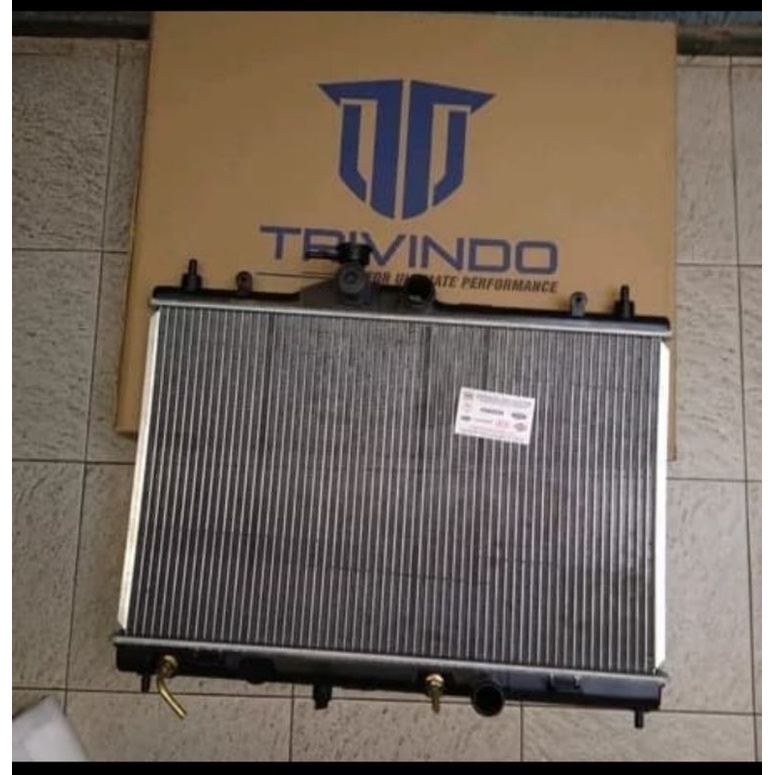 radiator grand livina matic