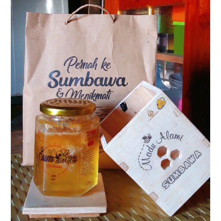 

Madu Alami Sumbawa (Spesial dengan sarang)