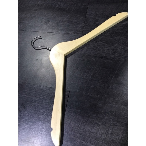 HANGER KAYU DEWASA GANTUNGAN JAKET BAJU KAOS