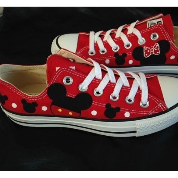 

SEPATU LUKIS BEBAS DESAIN CUSTOM NAMA GAMBAR KUALITAS RAPI CEPAT 135