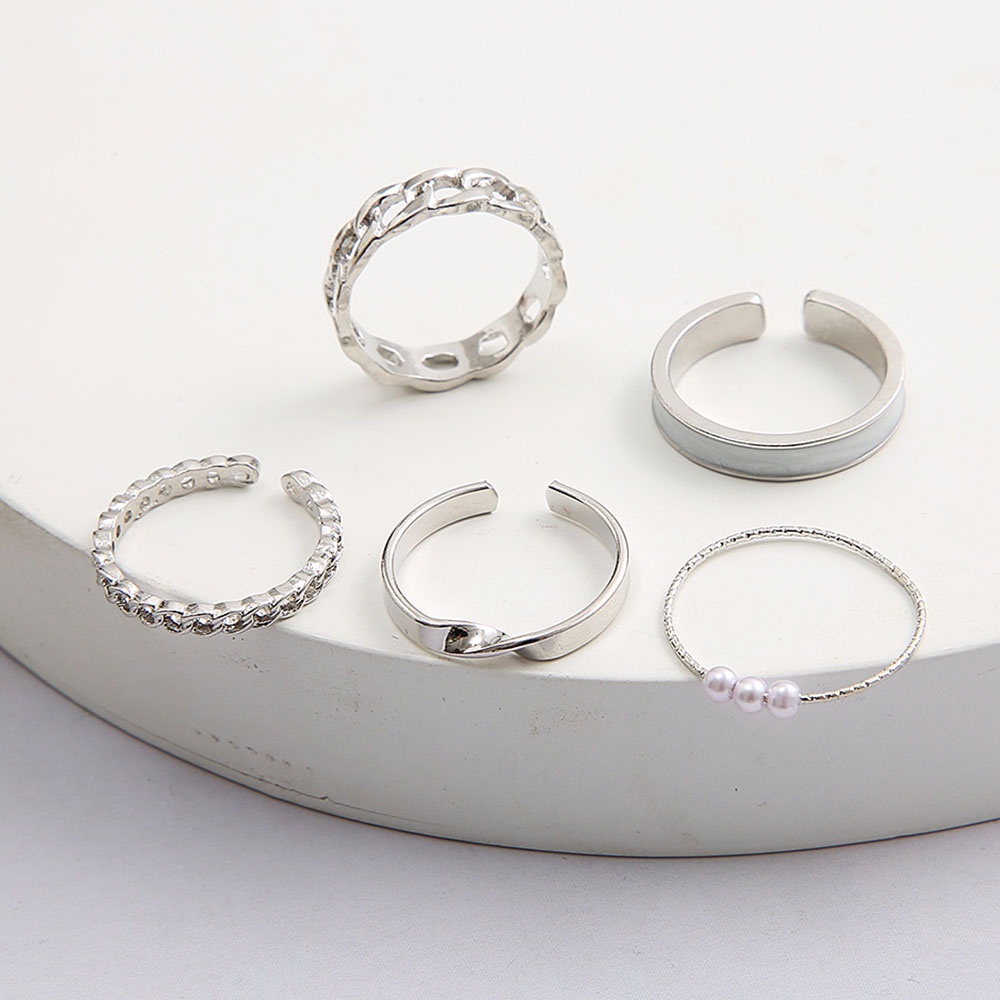 Set Cincin Rantai Geometris Hollow Warna Silver Gaya Punk Vintage Untuk Wanita