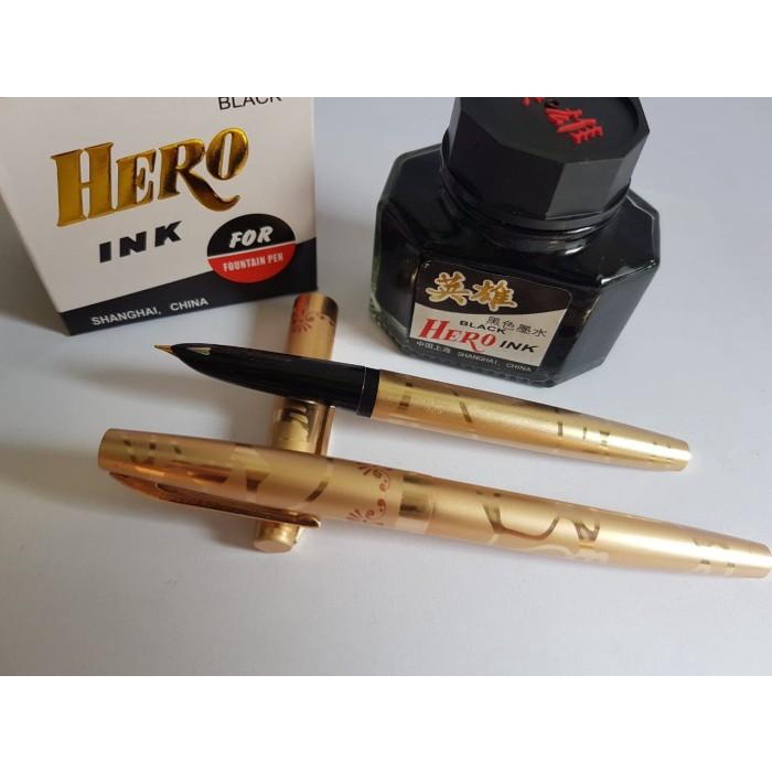 

PAKET MURAH..Fountain Pen Gold feather+ Tinta Hero.Pena isi ulang.