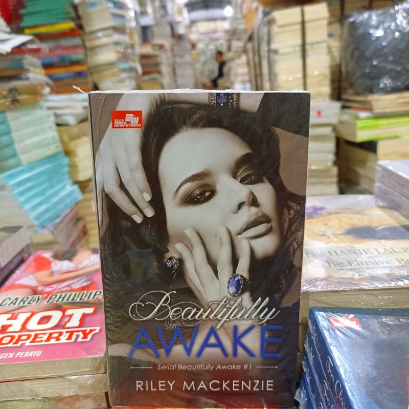OBRAL SUPER MURAH BUKU NOVEL TERJEMAHAN HARLEQUIN - HERLEQUIN / NOVEL DEWASA / NOVEL REMAJA / ORIGINAL #26D-Awake