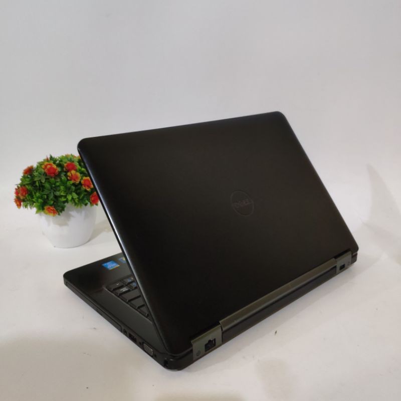 laptop gaming dan desain Dual Vga Nvidia 2gb - core i5 - ram 8gb - dell latitude e5440