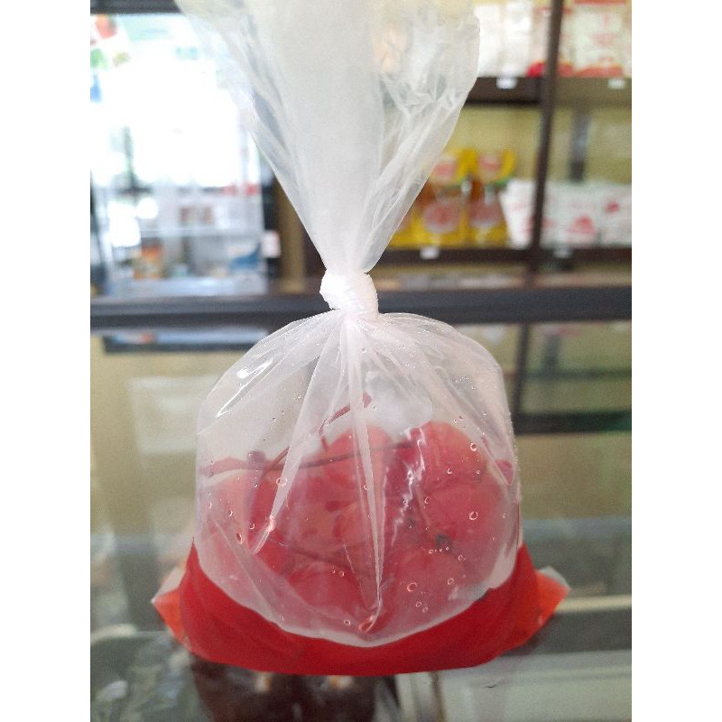 

Ceri Merah Tangkai Repack 100gr