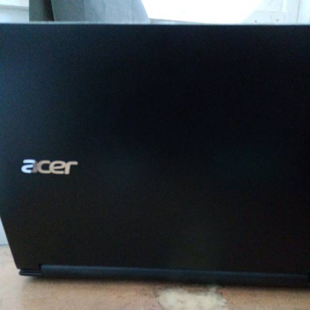 Laptop Acer Z476