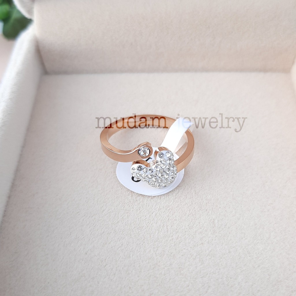 Cincin Titanium Kasual Miki dan Minni Kristal Putih dan Hitam Tersedia Warna Rose Gold dan Gold