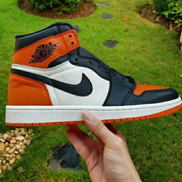 NIKE AIR JORDAN 1 HIGH SHATTERED BACKBOARD