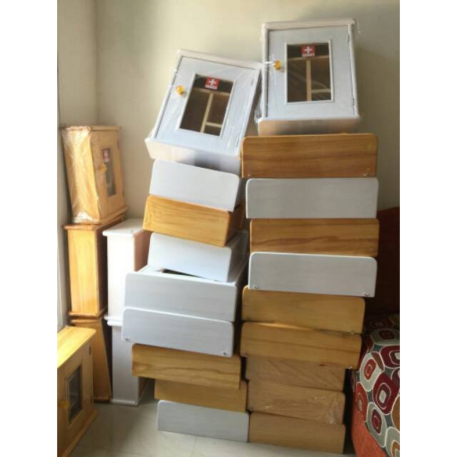  Kotak  Obat Sedang Besar Kotak  p3k lemari  obat kayu  