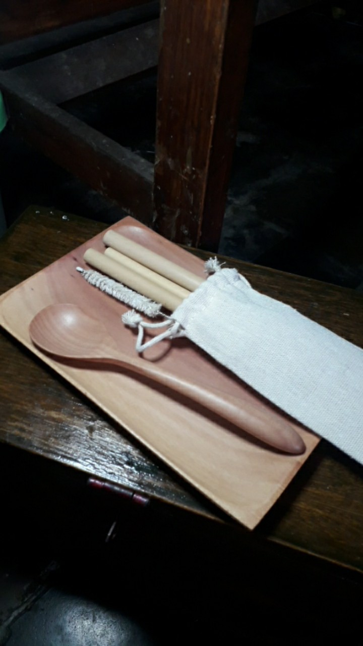 Piring Kayu Persegi Panjang