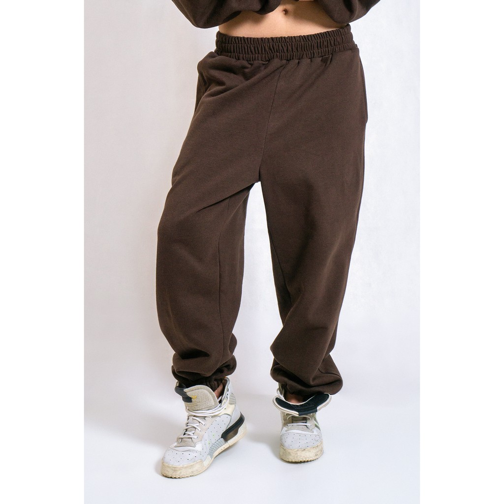 OCWA BASIC SWEATPANTS DARK BROWN