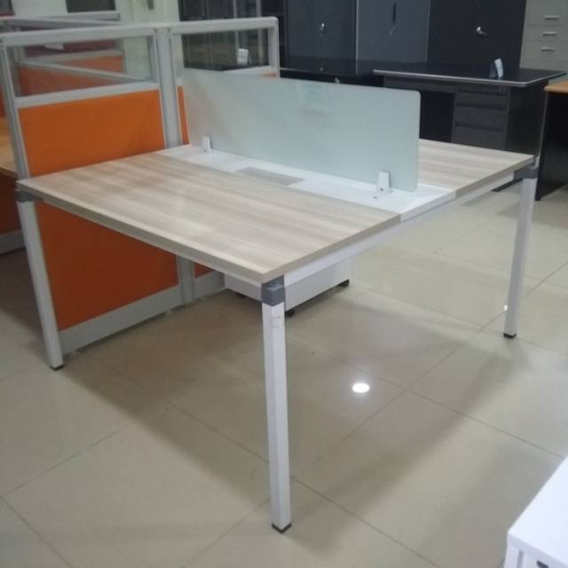 2 Set Meja Partisi Minimalis Meja Kerja