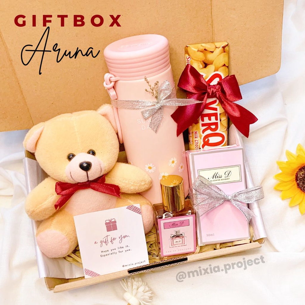 

Giftbox Kado Hampers Cewek Ulangtahun Graduation Anniversary Tumblr Boneka