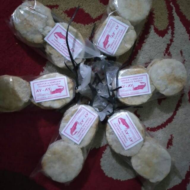 

krupuk Kemplang Panggang/BAKAR MERK AY AY KHAS PALEMBANG