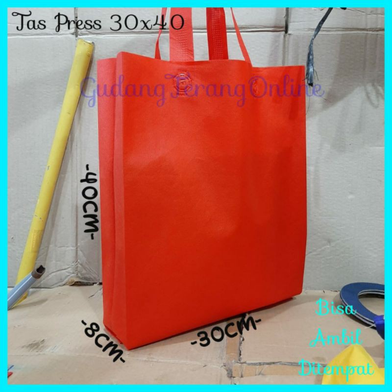 

Kantong spunbond 30x8x40 tas kain goodie bag polos tas souvenir kantung souvenir