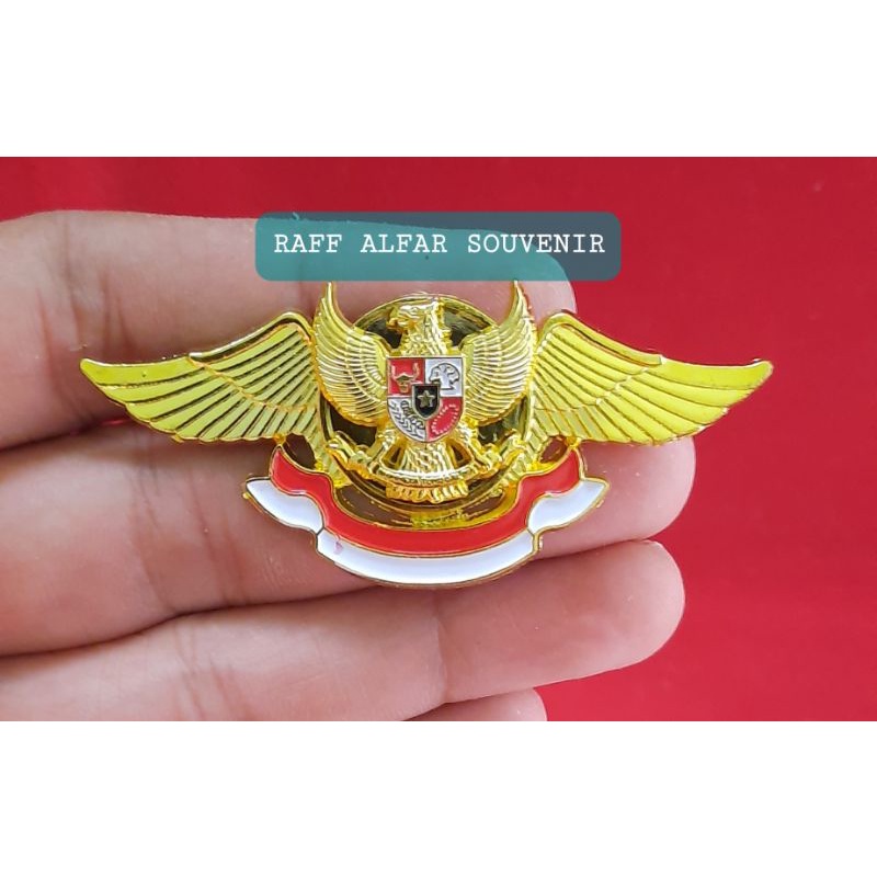 PIN GARUDA MODEL WING