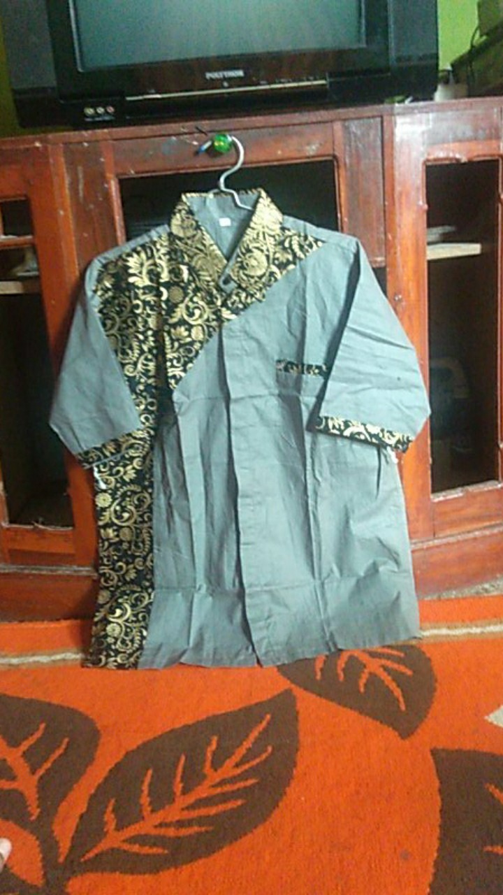 Batik Pria Kombinasi Prada Lengan Pendek Exlusive Matt Katun Oil Premium Quality Size M L Xl