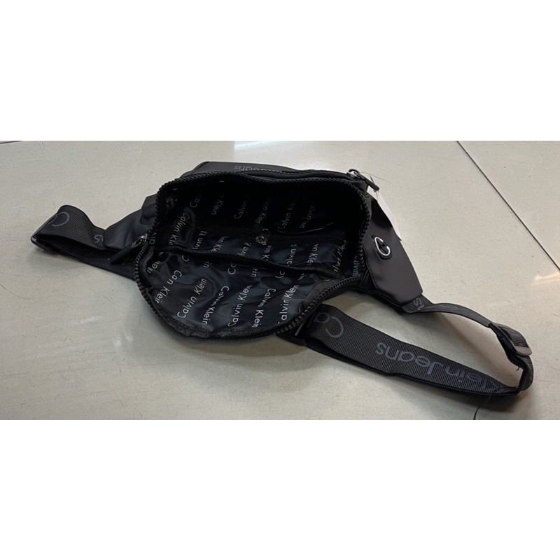 Waist Bag Calvin Klien With Port USB Anti Air Original CK pria/wanita