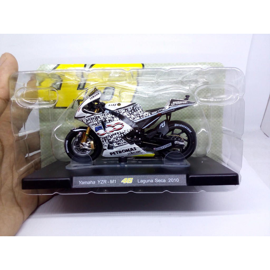 Diecast Leo Models Miniatur Motogp Yamaha YZR-M1 Valentino Rossi Laguna Seca 2010