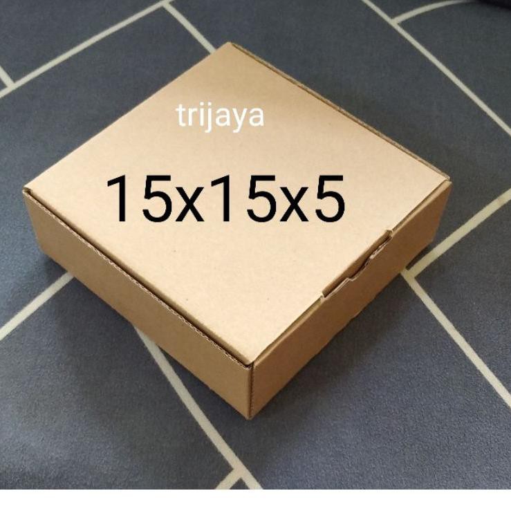 

QDH ( 5 pcs ) kardus box pizza/ box kue/ die cut ukuran 15x15x5 DH Q IEJ