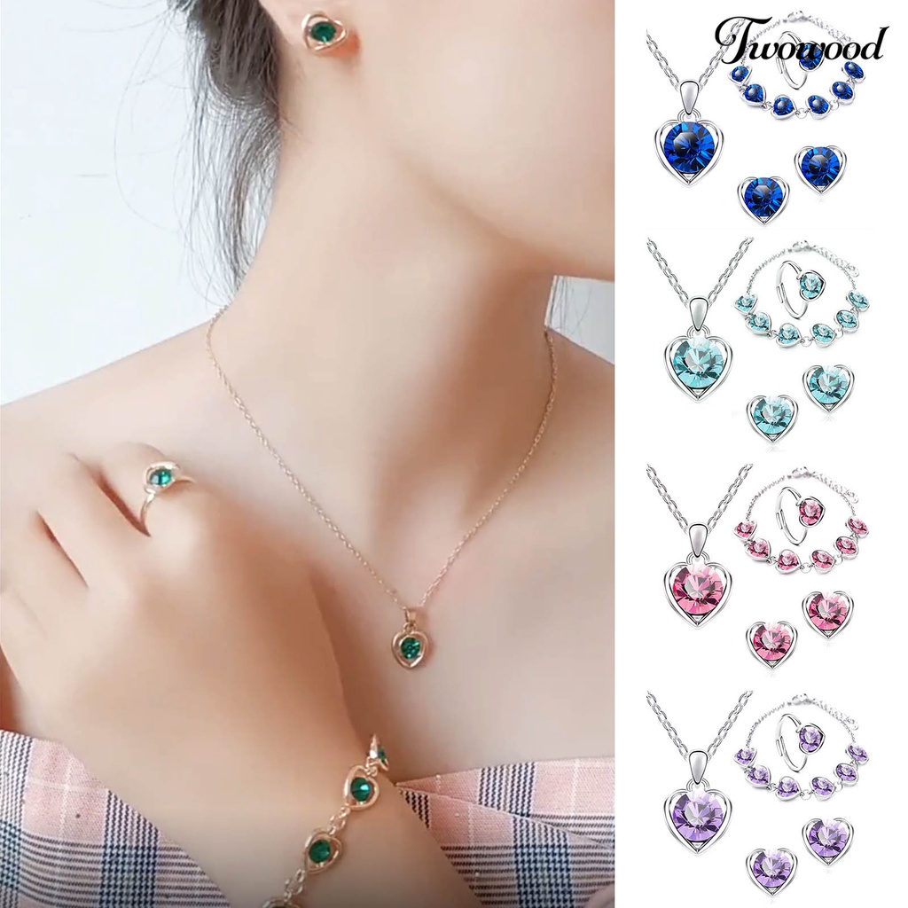 4pcs / Set Kalung Anting Gelang Cincin Liontin Hati Aksen Berlian Imitasi Adjustable Untuk Wanita