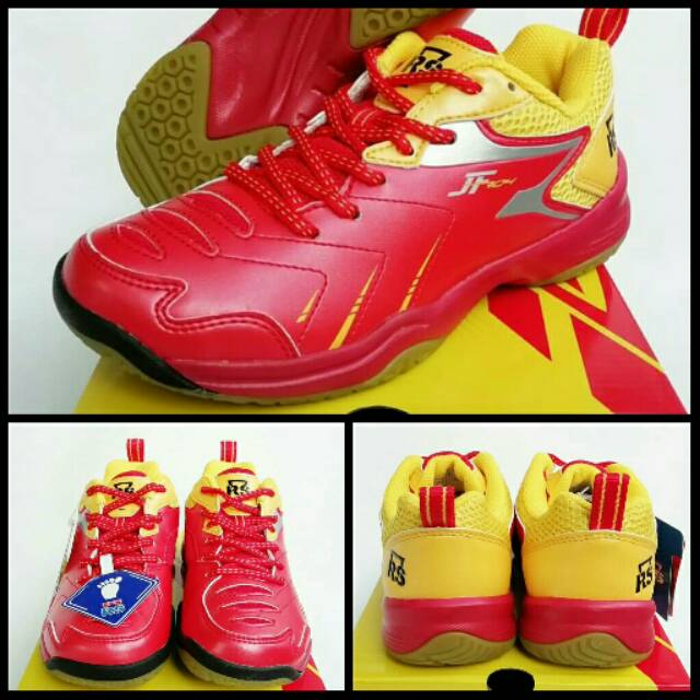 SEPATU BADMINTON RS JF704
